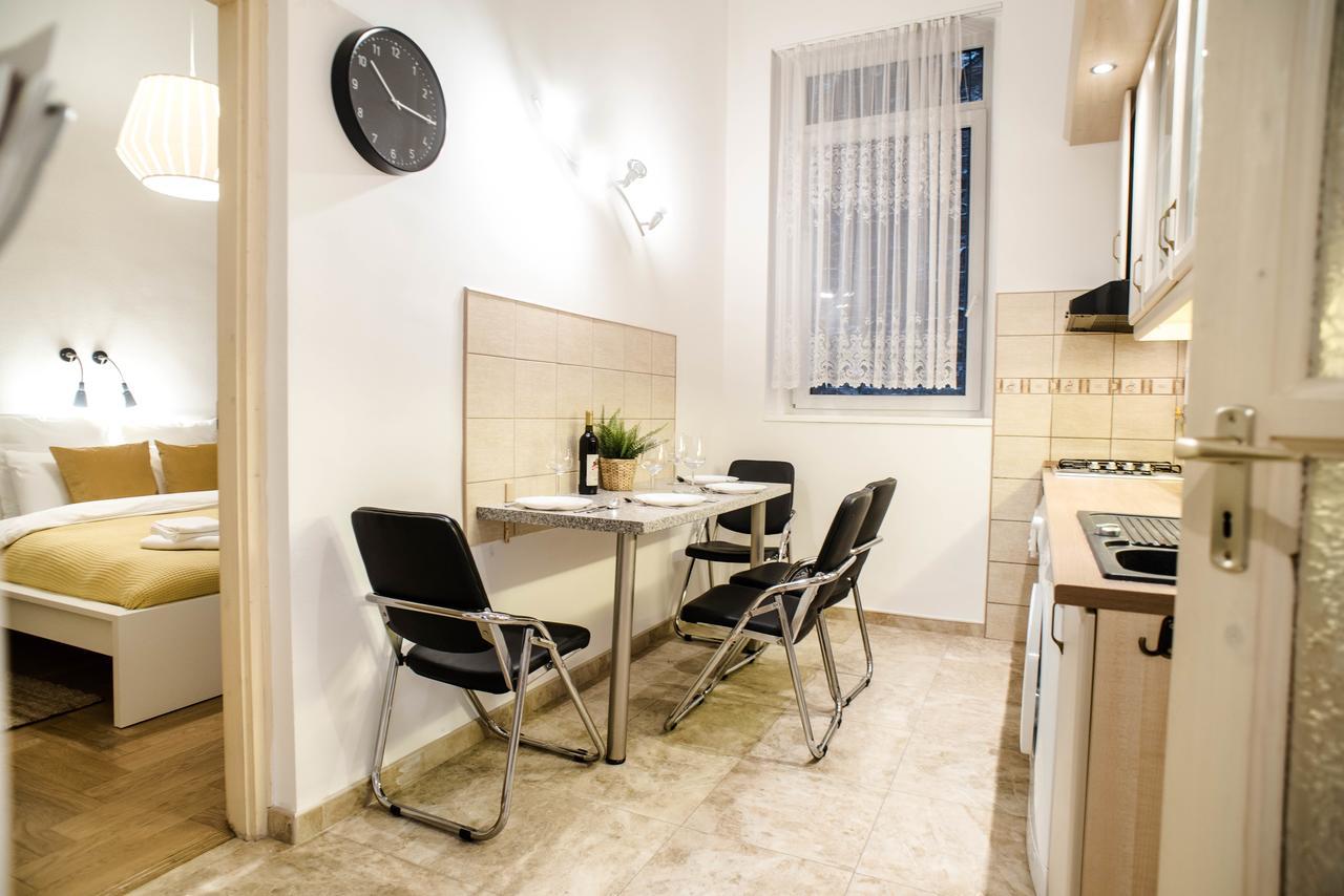 בודפשט Garden Trees Apartment מראה חיצוני תמונה